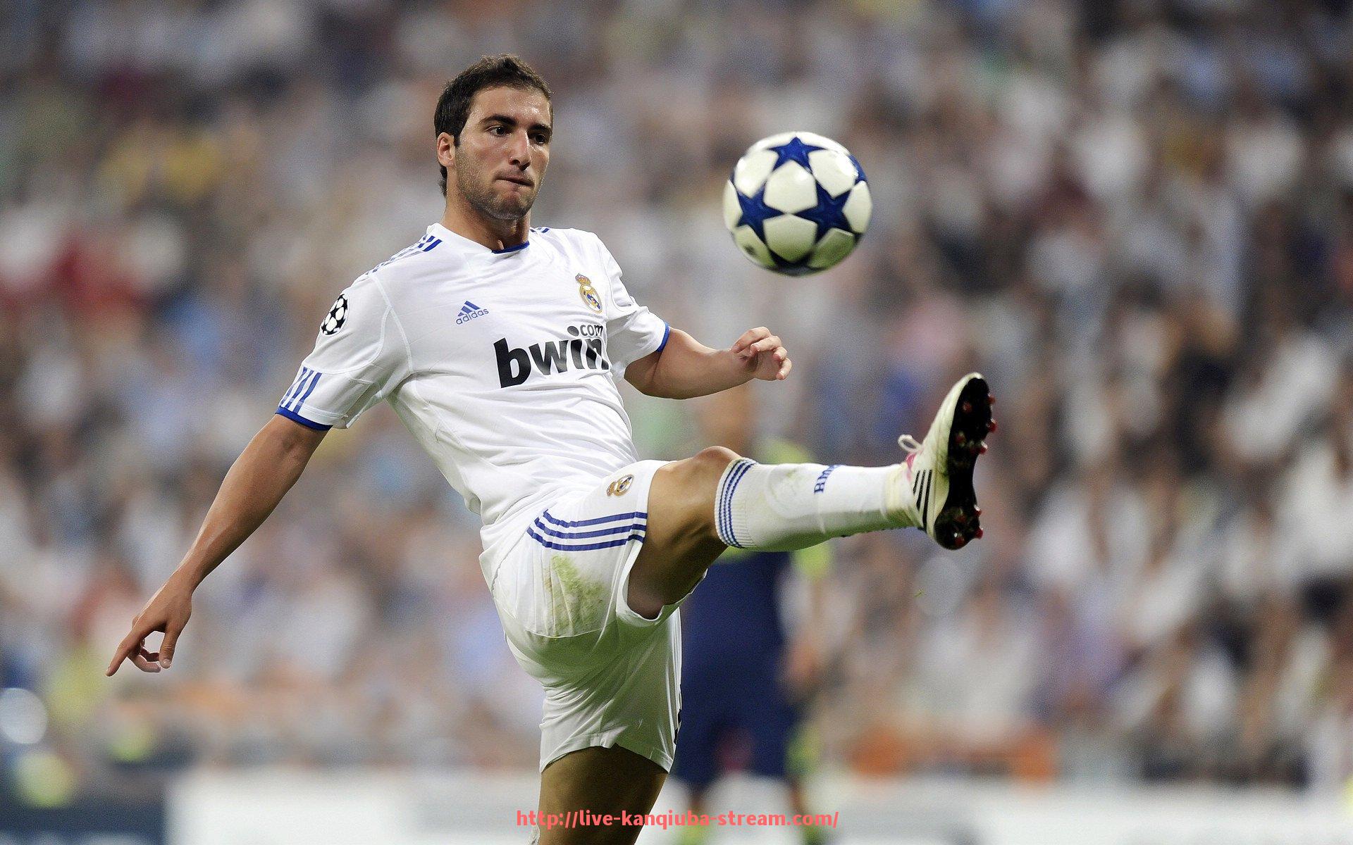 看球吧直播-火箭队球员入场介绍及赛场表现详解